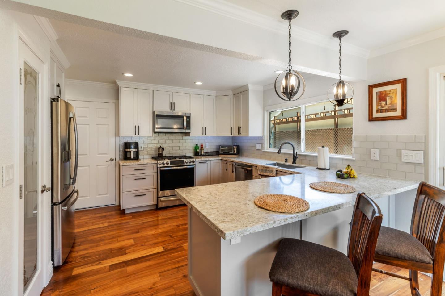 Detail Gallery Image 12 of 55 For 6273 Mountford Dr, San Jose,  CA 95123 - 5 Beds | 2/1 Baths