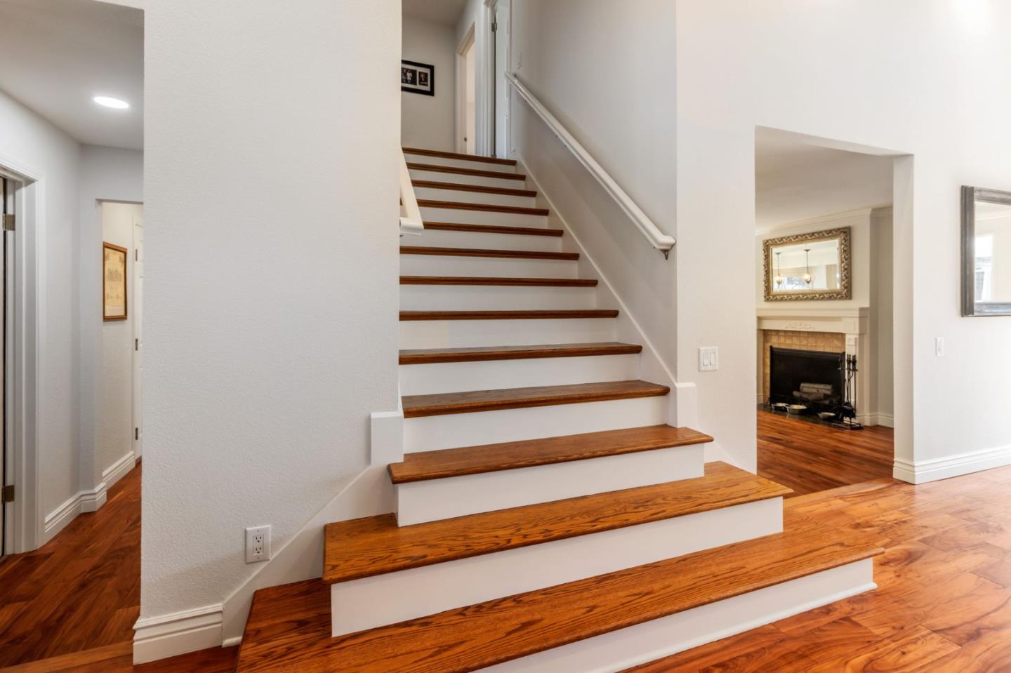Detail Gallery Image 22 of 55 For 6273 Mountford Dr, San Jose,  CA 95123 - 5 Beds | 2/1 Baths