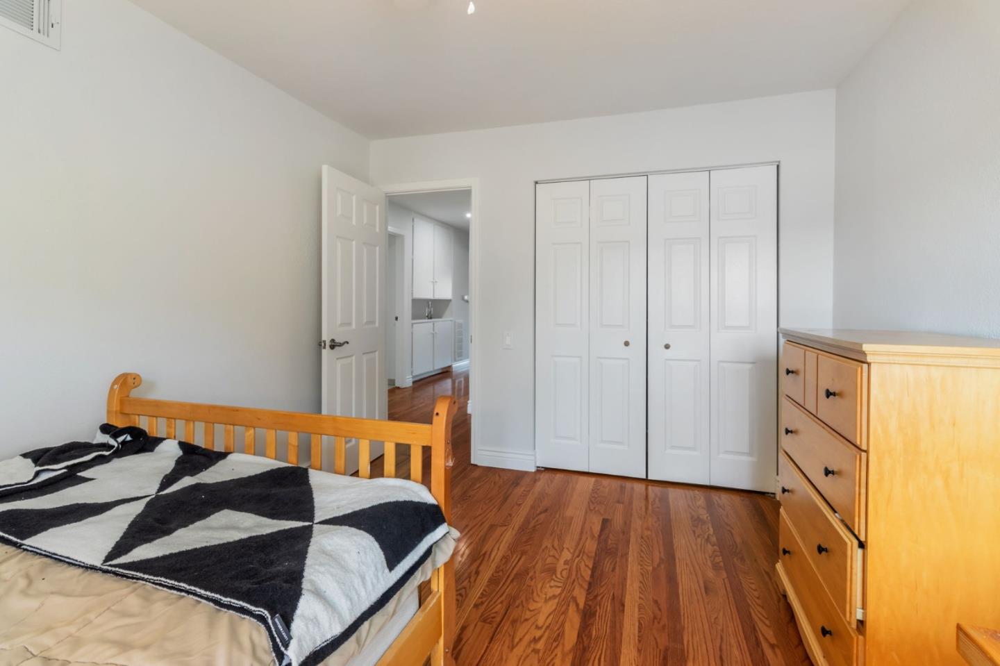 Detail Gallery Image 28 of 55 For 6273 Mountford Dr, San Jose,  CA 95123 - 5 Beds | 2/1 Baths
