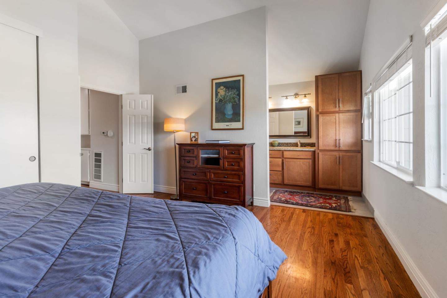 Detail Gallery Image 32 of 55 For 6273 Mountford Dr, San Jose,  CA 95123 - 5 Beds | 2/1 Baths