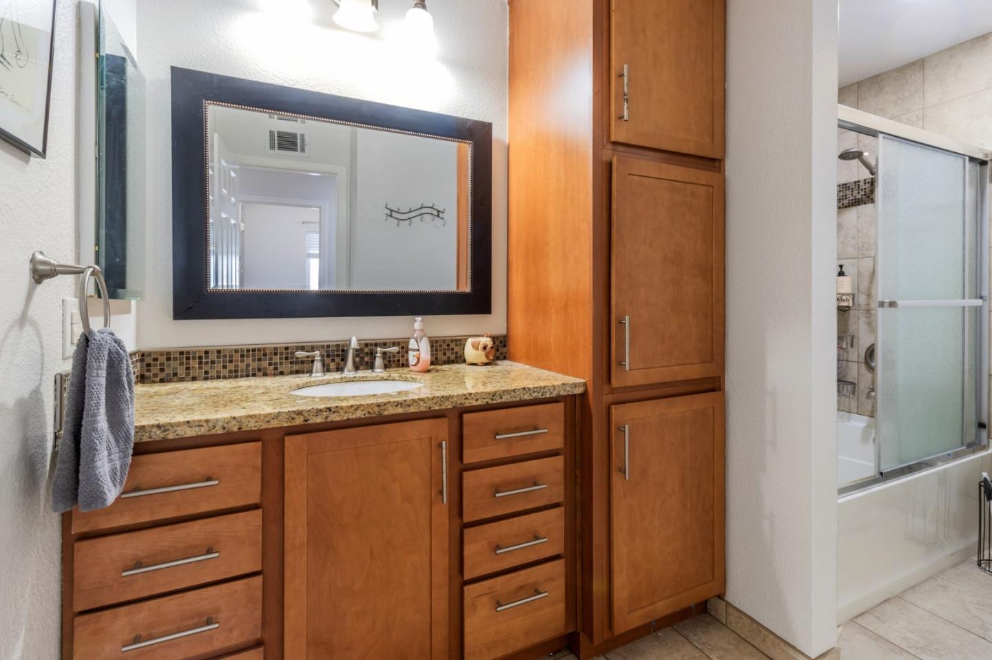 Detail Gallery Image 34 of 55 For 6273 Mountford Dr, San Jose,  CA 95123 - 5 Beds | 2/1 Baths