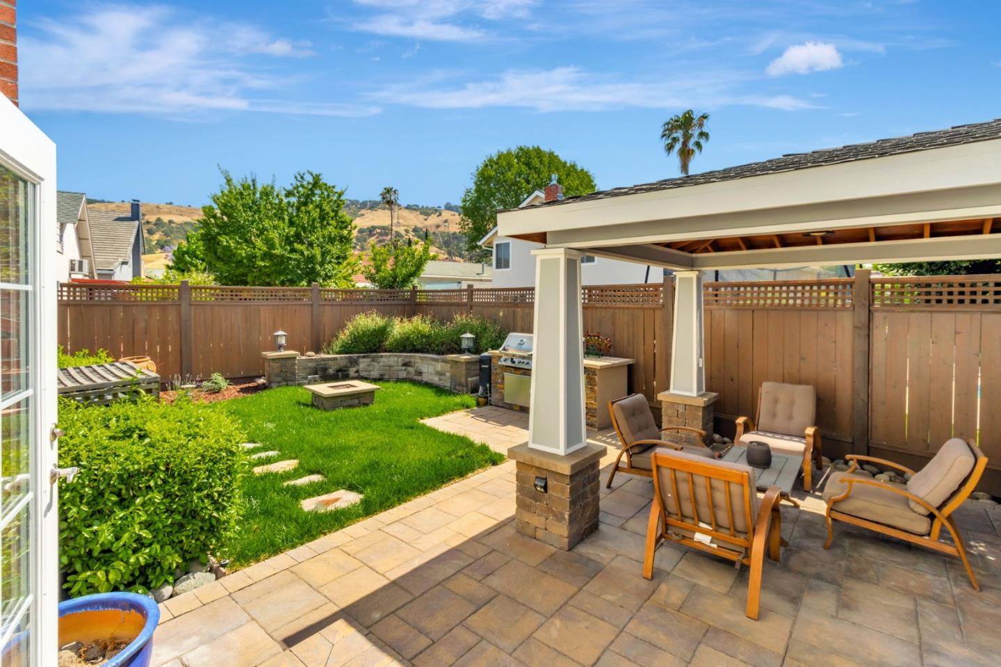 Detail Gallery Image 41 of 55 For 6273 Mountford Dr, San Jose,  CA 95123 - 5 Beds | 2/1 Baths