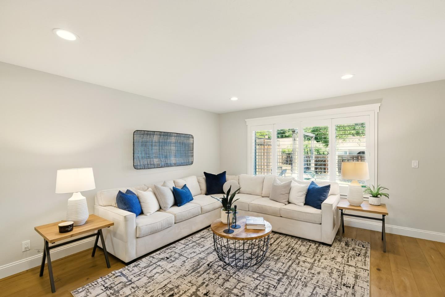 Detail Gallery Image 13 of 54 For 1010 Creekside Ct, Morgan Hill,  CA 95037 - 5 Beds | 3 Baths