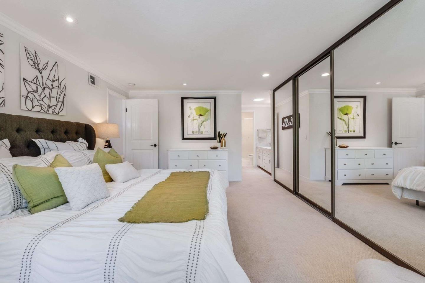 Detail Gallery Image 23 of 36 For 829 Montgomery St, Mountain View,  CA 94041 - 2 Beds | 2/1 Baths