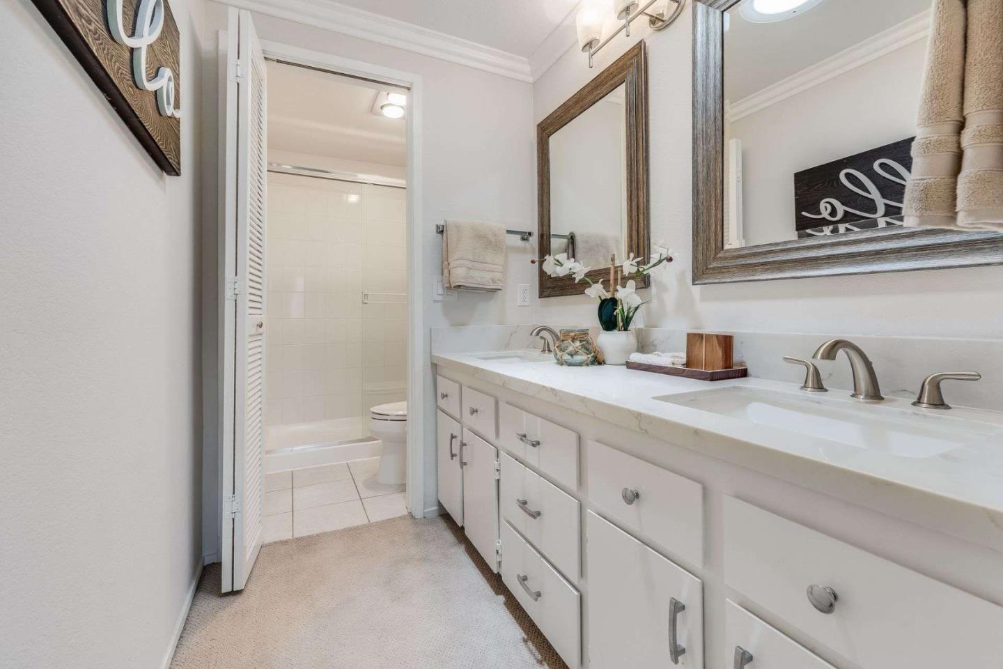 Detail Gallery Image 24 of 36 For 829 Montgomery St, Mountain View,  CA 94041 - 2 Beds | 2/1 Baths