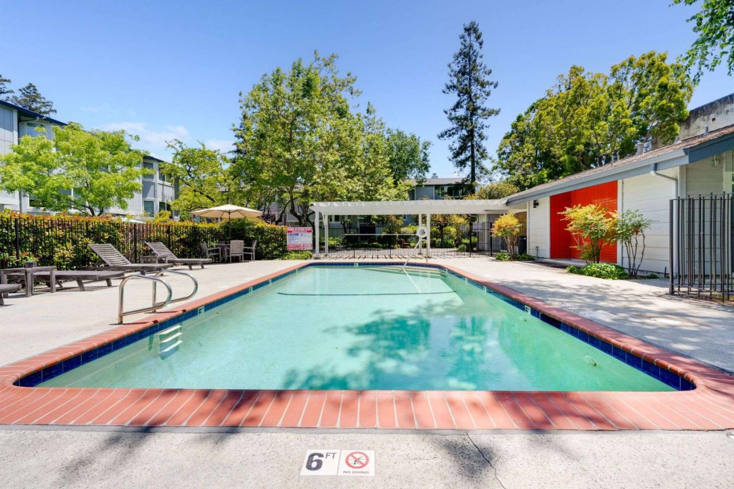 Detail Gallery Image 31 of 36 For 829 Montgomery St, Mountain View,  CA 94041 - 2 Beds | 2/1 Baths