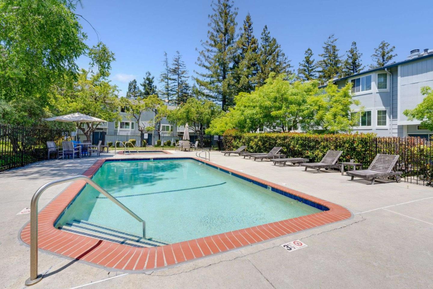 Detail Gallery Image 32 of 36 For 829 Montgomery St, Mountain View,  CA 94041 - 2 Beds | 2/1 Baths