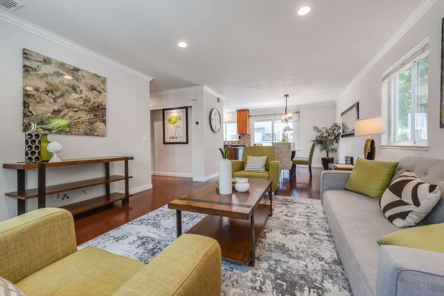 Detail Gallery Image 7 of 36 For 829 Montgomery St, Mountain View,  CA 94041 - 2 Beds | 2/1 Baths