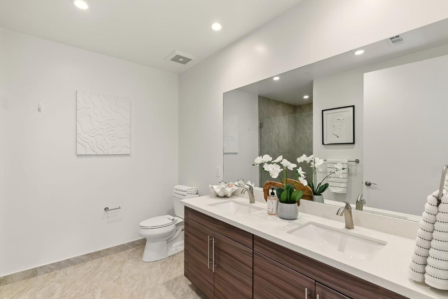 Detail Gallery Image 19 of 32 For 600 El Camino Real #312,  Belmont,  CA 94002 - 3 Beds | 2 Baths