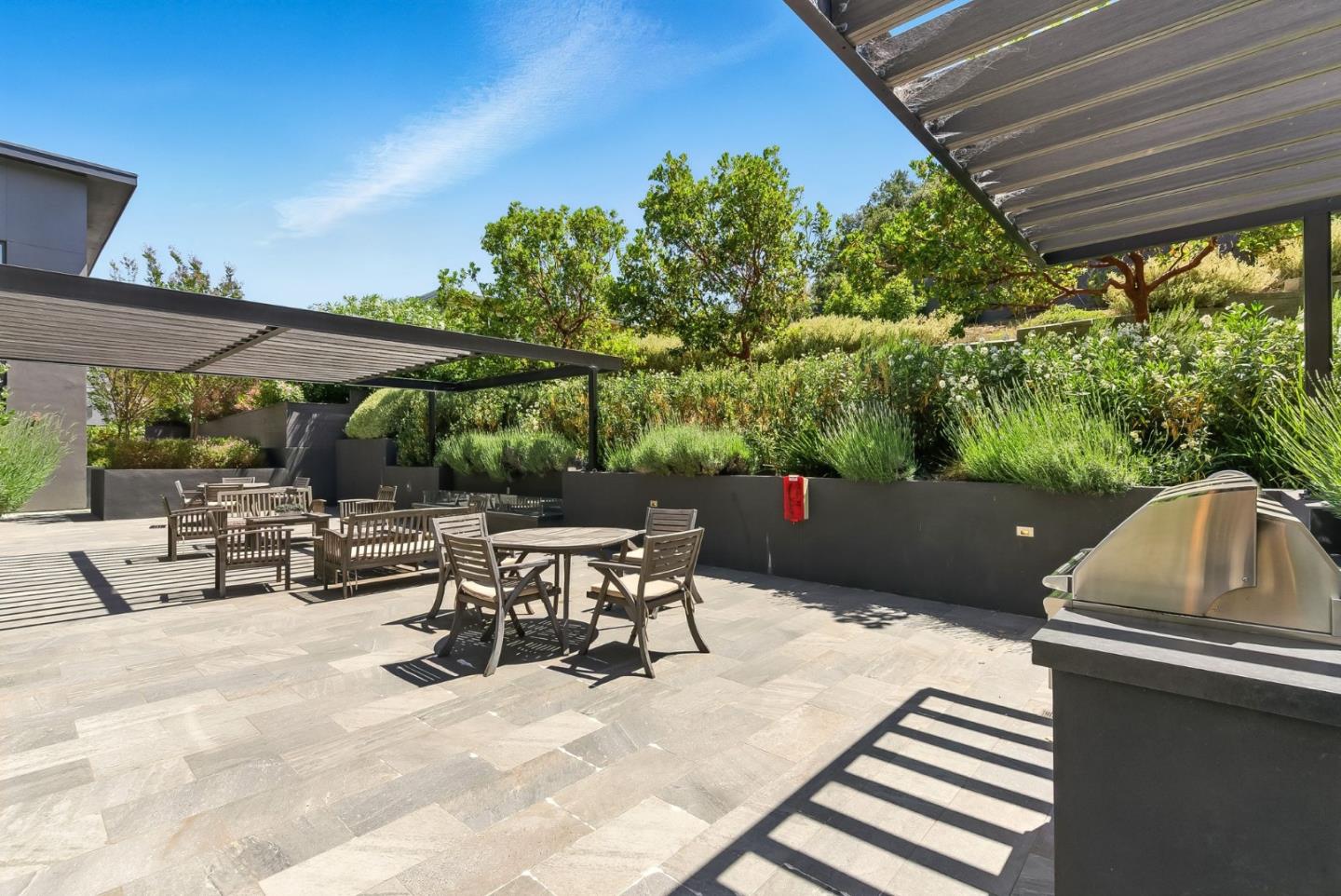 Detail Gallery Image 25 of 32 For 600 El Camino Real #312,  Belmont,  CA 94002 - 3 Beds | 2 Baths