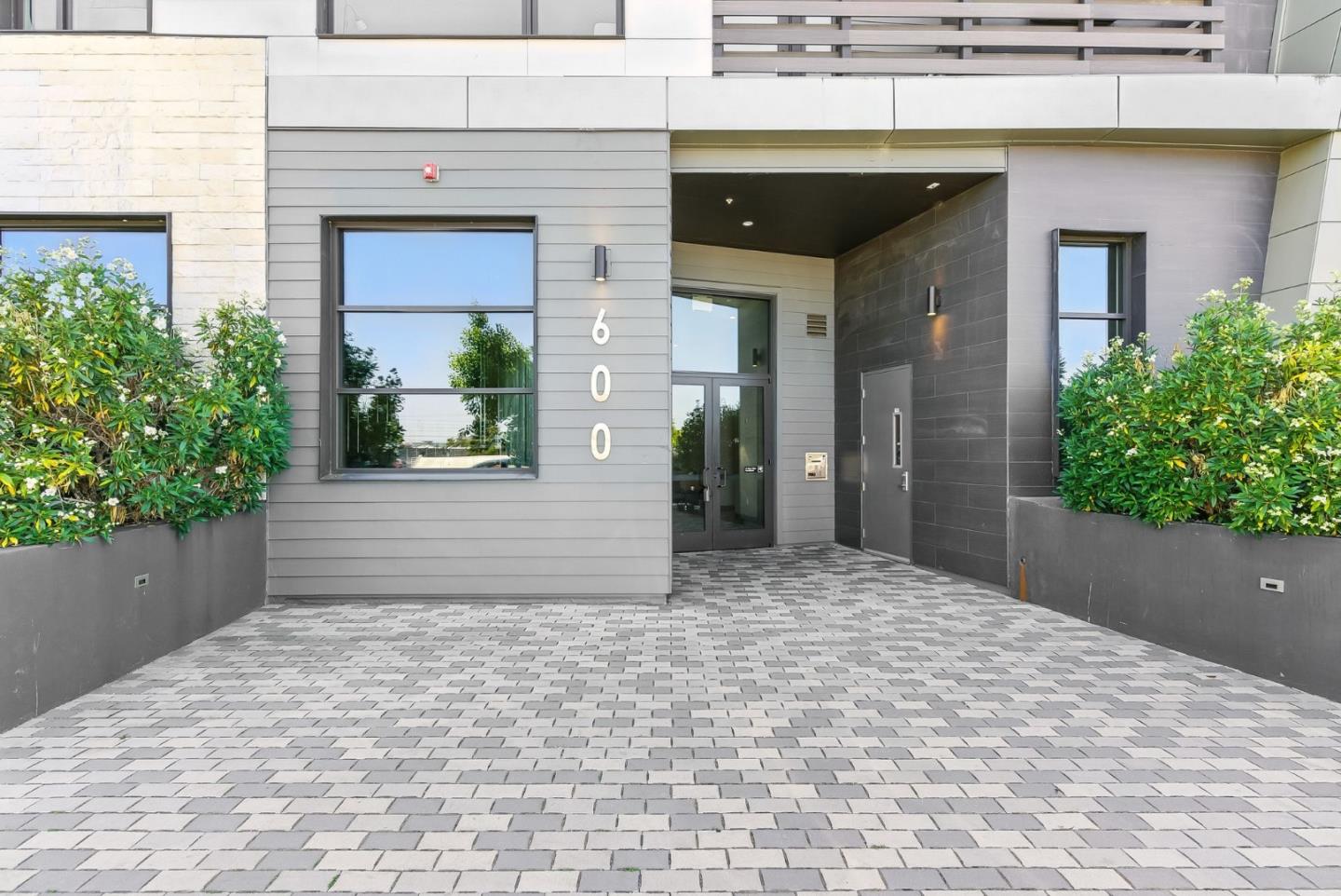 Detail Gallery Image 29 of 32 For 600 El Camino Real #312,  Belmont,  CA 94002 - 3 Beds | 2 Baths