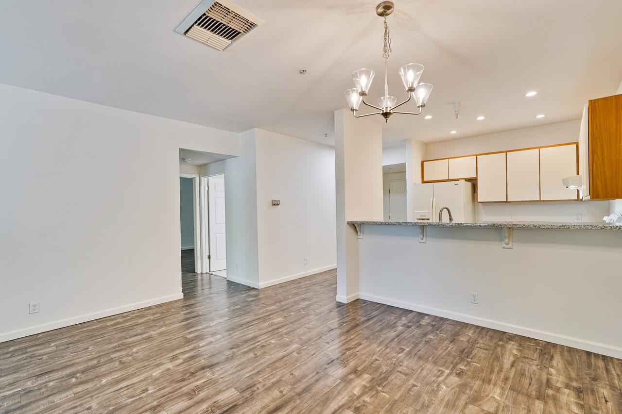 Detail Gallery Image 9 of 34 For 951 S 12th St #102,  San Jose,  CA 95112 - 2 Beds | 2 Baths