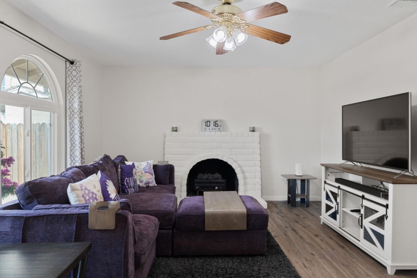 Detail Gallery Image 11 of 52 For 4165 Ernestine Way, North Highlands,  CA 95660 - 3 Beds | 2 Baths