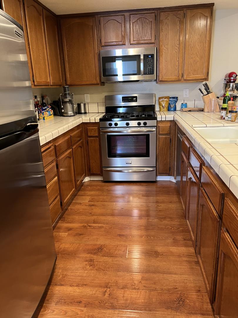 Detail Gallery Image 2 of 7 For 1311 Chandon Ct, San Jose,  CA 95125 - 2 Beds | 2/1 Baths