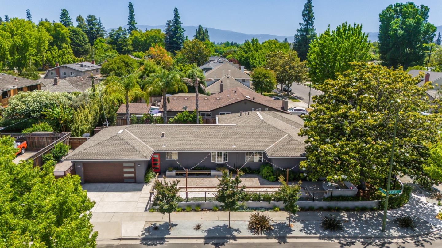 Detail Gallery Image 8 of 59 For 1350 N Central Ave, San Jose,  CA 95128 - 4 Beds | 3 Baths