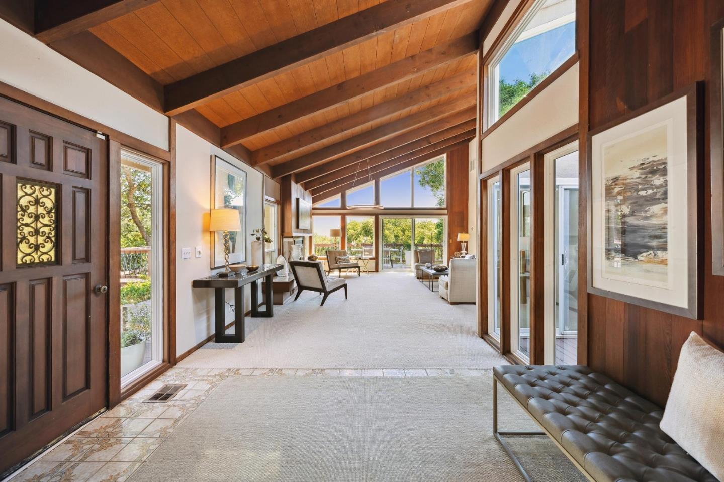 Detail Gallery Image 10 of 53 For 10605 Berkshire Dr, Los Altos Hills,  CA 94024 - 4 Beds | 3/1 Baths