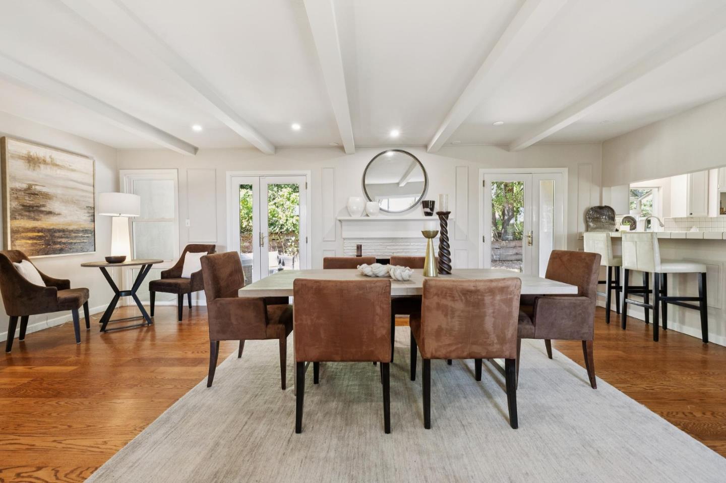 Detail Gallery Image 19 of 53 For 10605 Berkshire Dr, Los Altos Hills,  CA 94024 - 4 Beds | 3/1 Baths