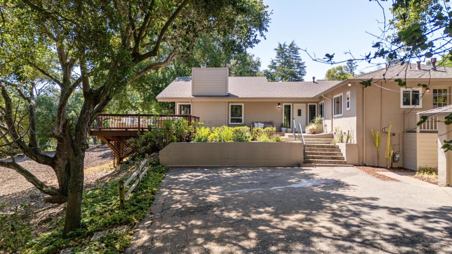 Detail Gallery Image 2 of 53 For 10605 Berkshire Dr, Los Altos Hills,  CA 94024 - 4 Beds | 3/1 Baths