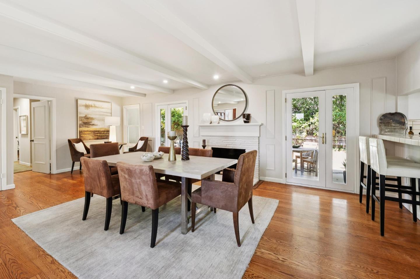 Detail Gallery Image 20 of 53 For 10605 Berkshire Dr, Los Altos Hills,  CA 94024 - 4 Beds | 3/1 Baths