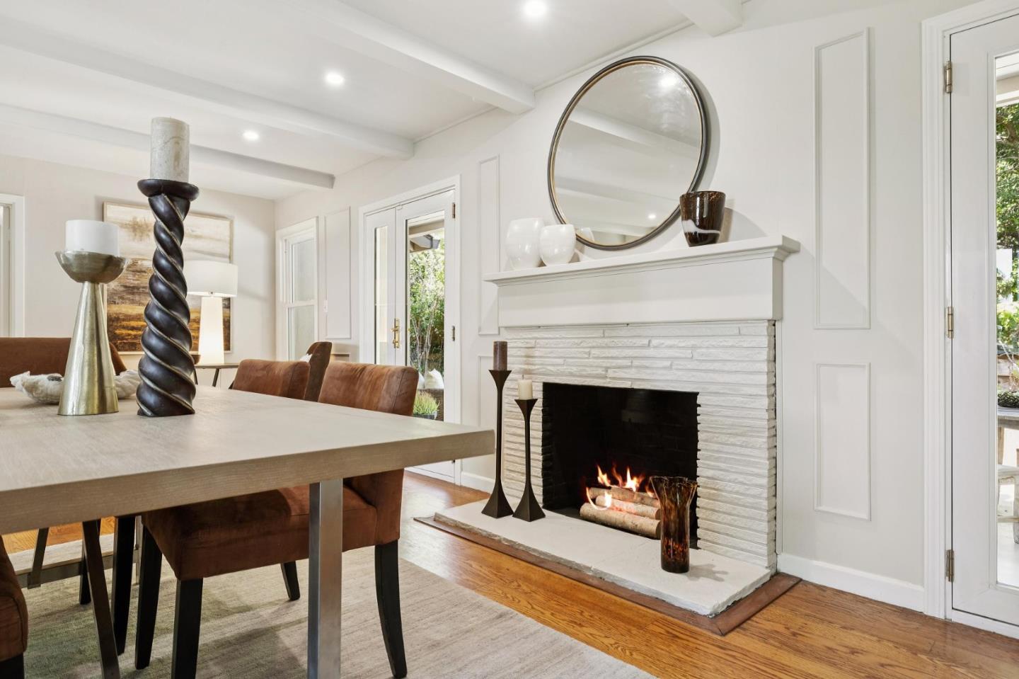 Detail Gallery Image 23 of 53 For 10605 Berkshire Dr, Los Altos Hills,  CA 94024 - 4 Beds | 3/1 Baths