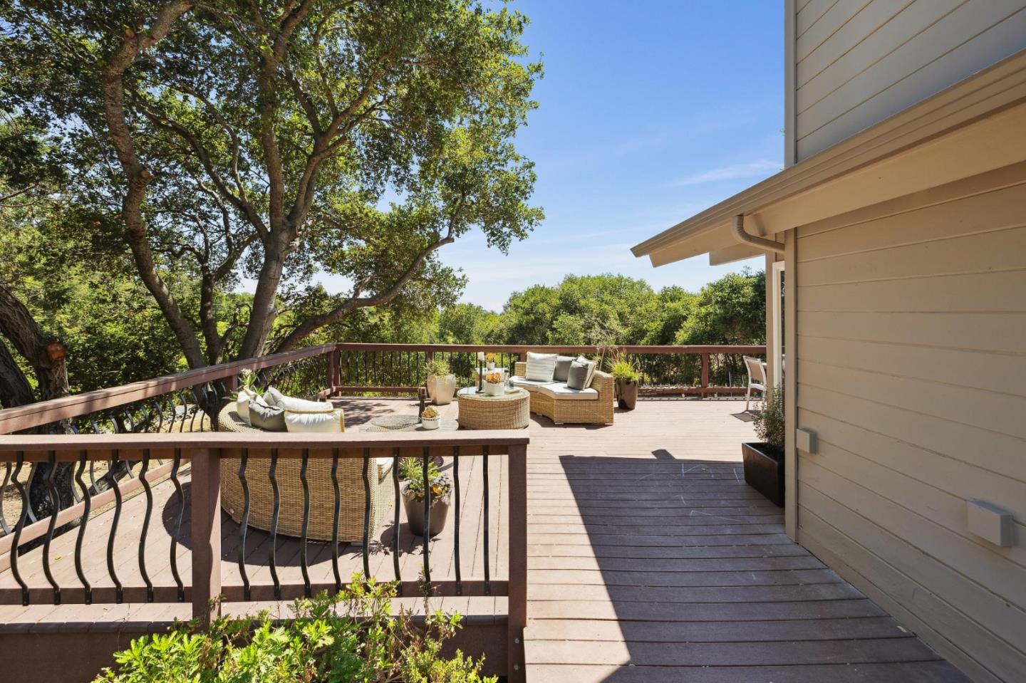 Detail Gallery Image 49 of 53 For 10605 Berkshire Dr, Los Altos Hills,  CA 94024 - 4 Beds | 3/1 Baths