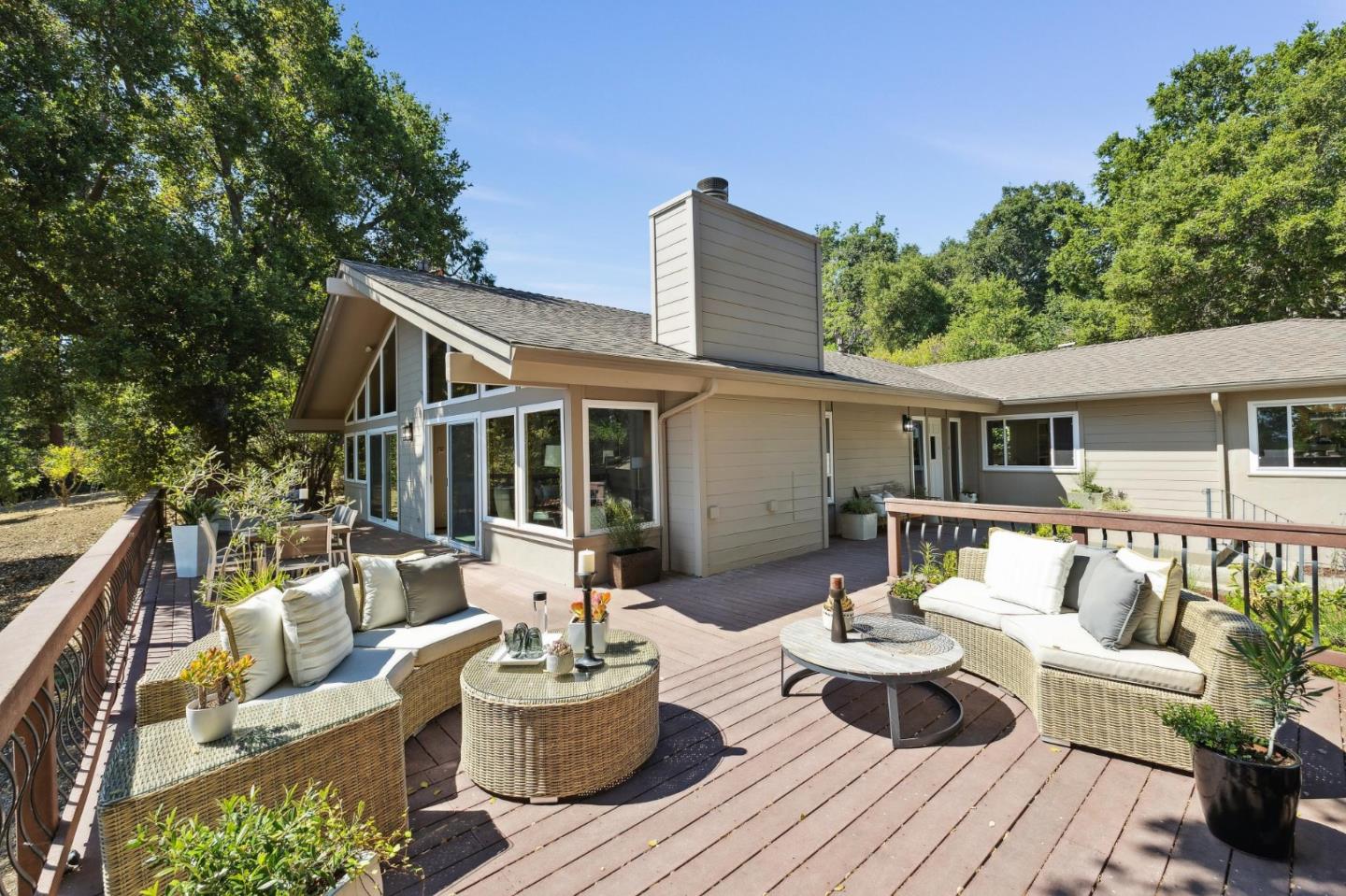 Detail Gallery Image 50 of 53 For 10605 Berkshire Dr, Los Altos Hills,  CA 94024 - 4 Beds | 3/1 Baths