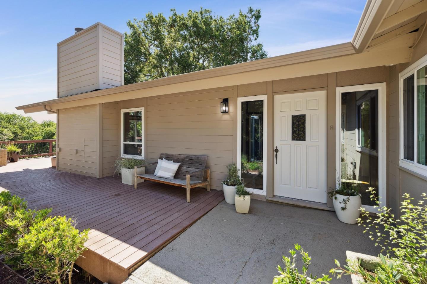 Detail Gallery Image 7 of 53 For 10605 Berkshire Dr, Los Altos Hills,  CA 94024 - 4 Beds | 3/1 Baths