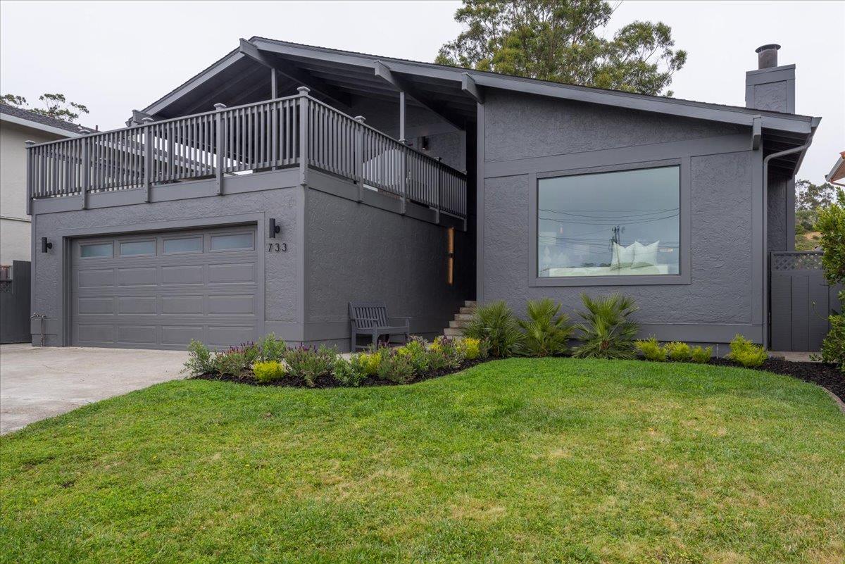 Detail Gallery Image 2 of 27 For 733 Arroyo Leon Dr, Half Moon Bay,  CA 94019 - 4 Beds | 2/1 Baths