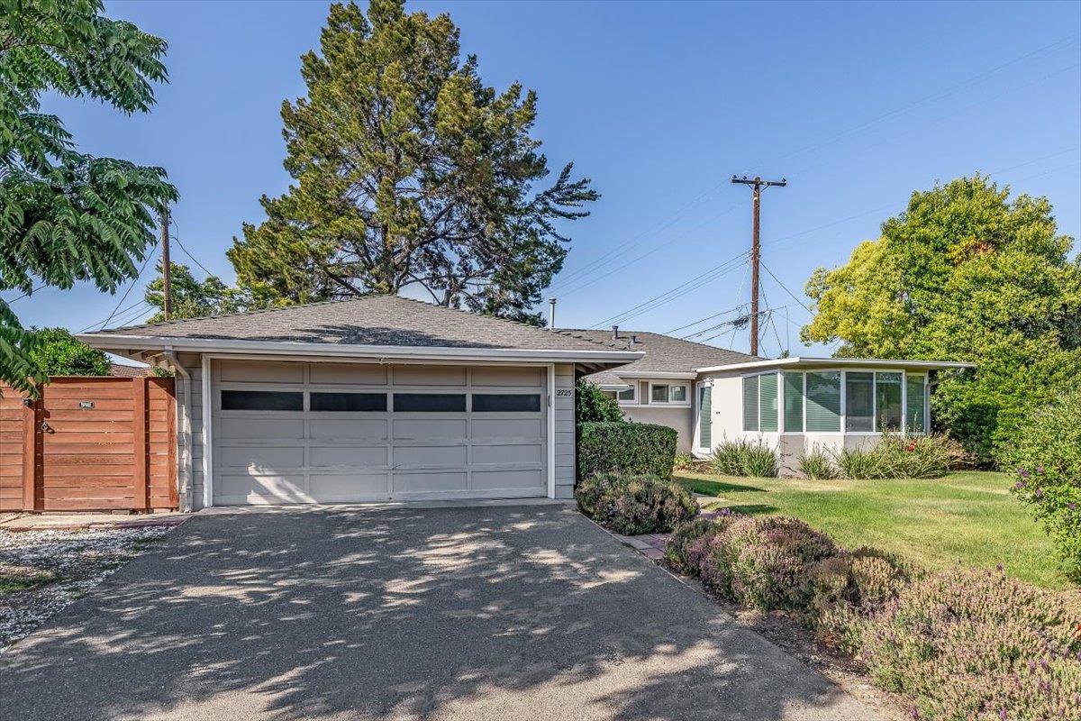 Detail Gallery Image 2 of 28 For 2725 Newhall St, Santa Clara,  CA 95050 - 3 Beds | 2 Baths
