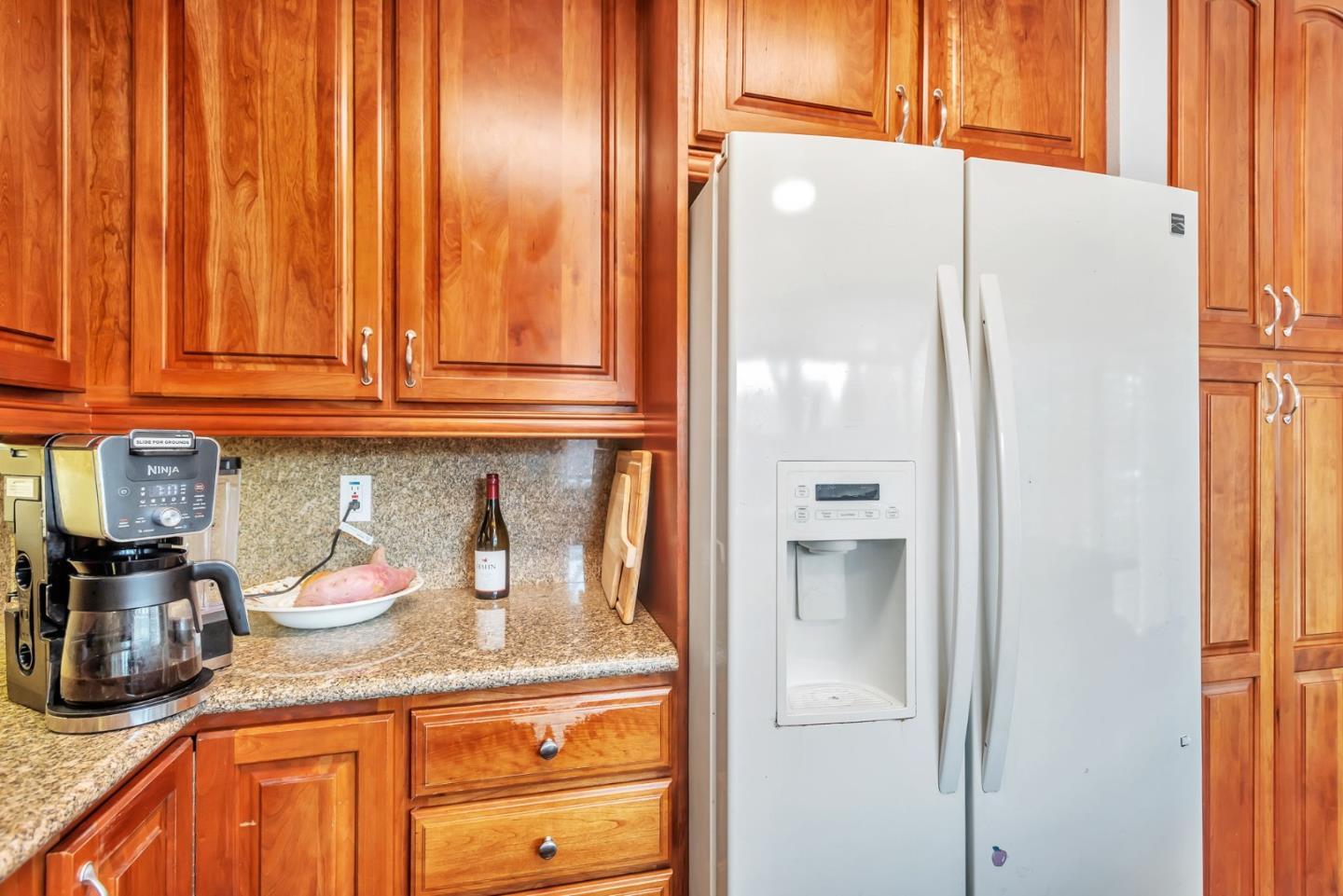 Detail Gallery Image 14 of 45 For 856 Erickson Ln, Foster City,  CA 94404 - 4 Beds | 2/1 Baths