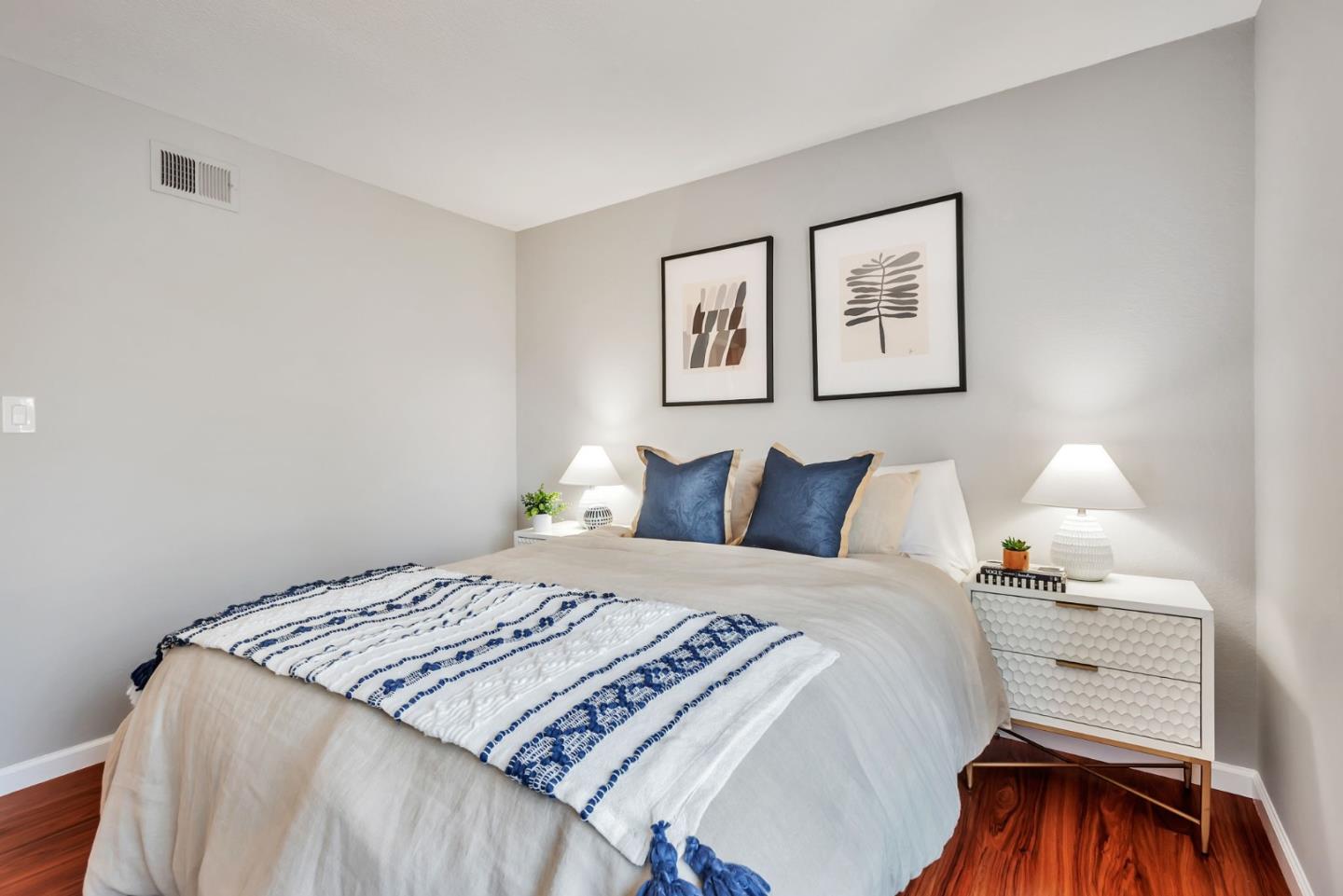 Detail Gallery Image 21 of 45 For 856 Erickson Ln, Foster City,  CA 94404 - 4 Beds | 2/1 Baths