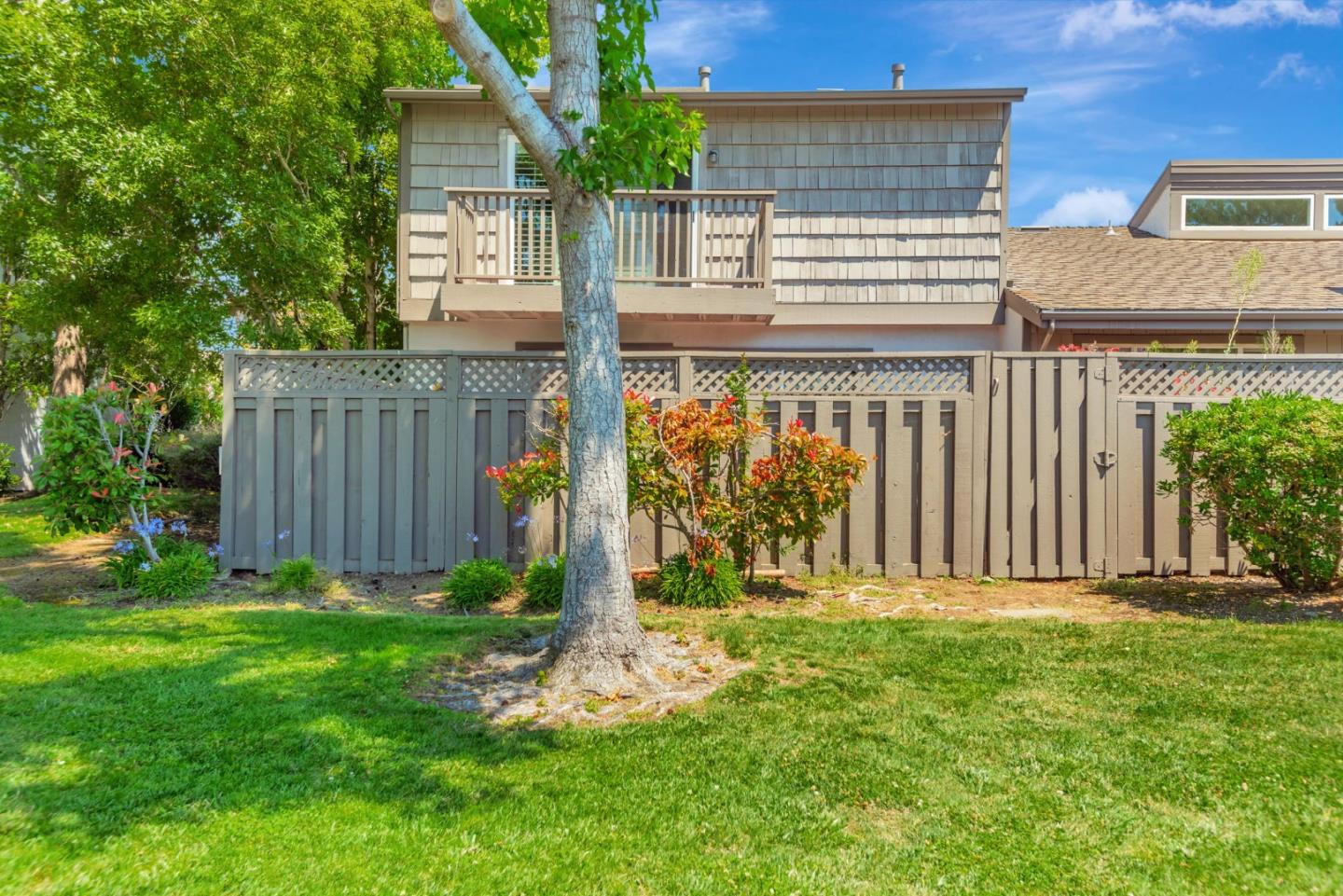Detail Gallery Image 39 of 45 For 856 Erickson Ln, Foster City,  CA 94404 - 4 Beds | 2/1 Baths