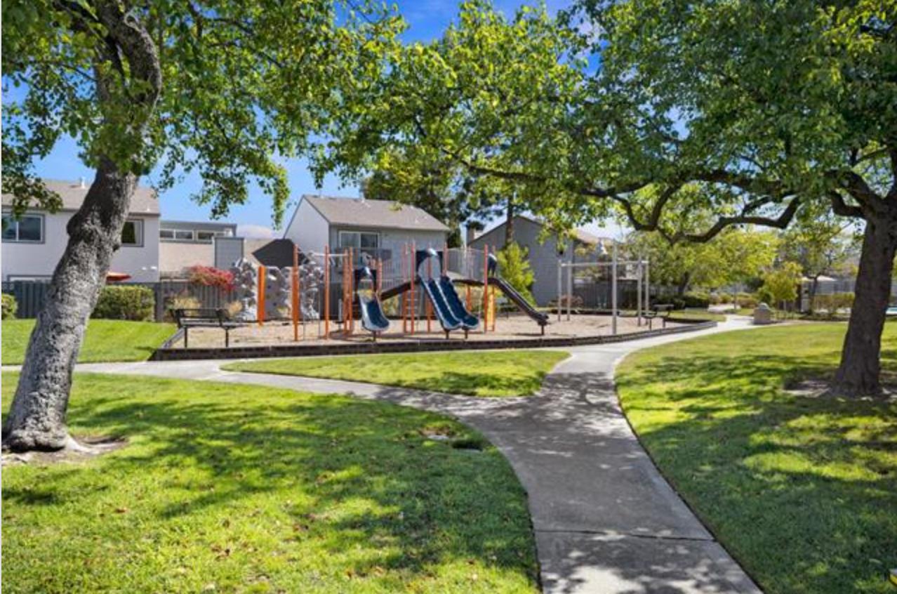 Detail Gallery Image 42 of 45 For 856 Erickson Ln, Foster City,  CA 94404 - 4 Beds | 2/1 Baths