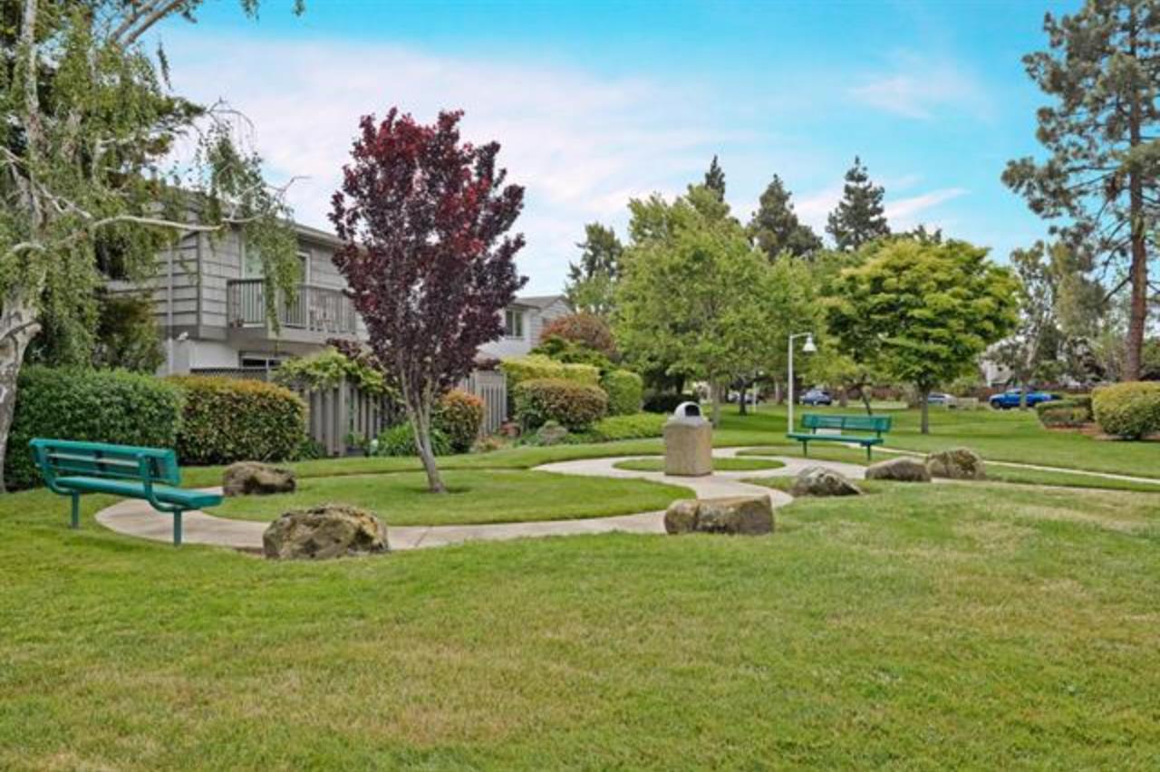 Detail Gallery Image 43 of 45 For 856 Erickson Ln, Foster City,  CA 94404 - 4 Beds | 2/1 Baths