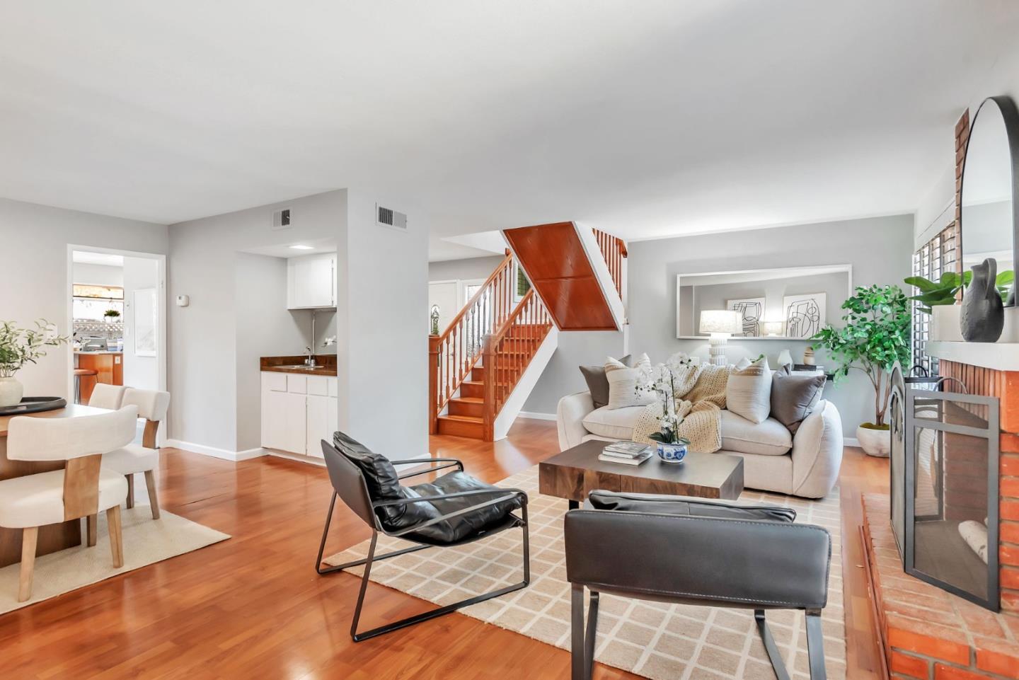 Detail Gallery Image 7 of 45 For 856 Erickson Ln, Foster City,  CA 94404 - 4 Beds | 2/1 Baths