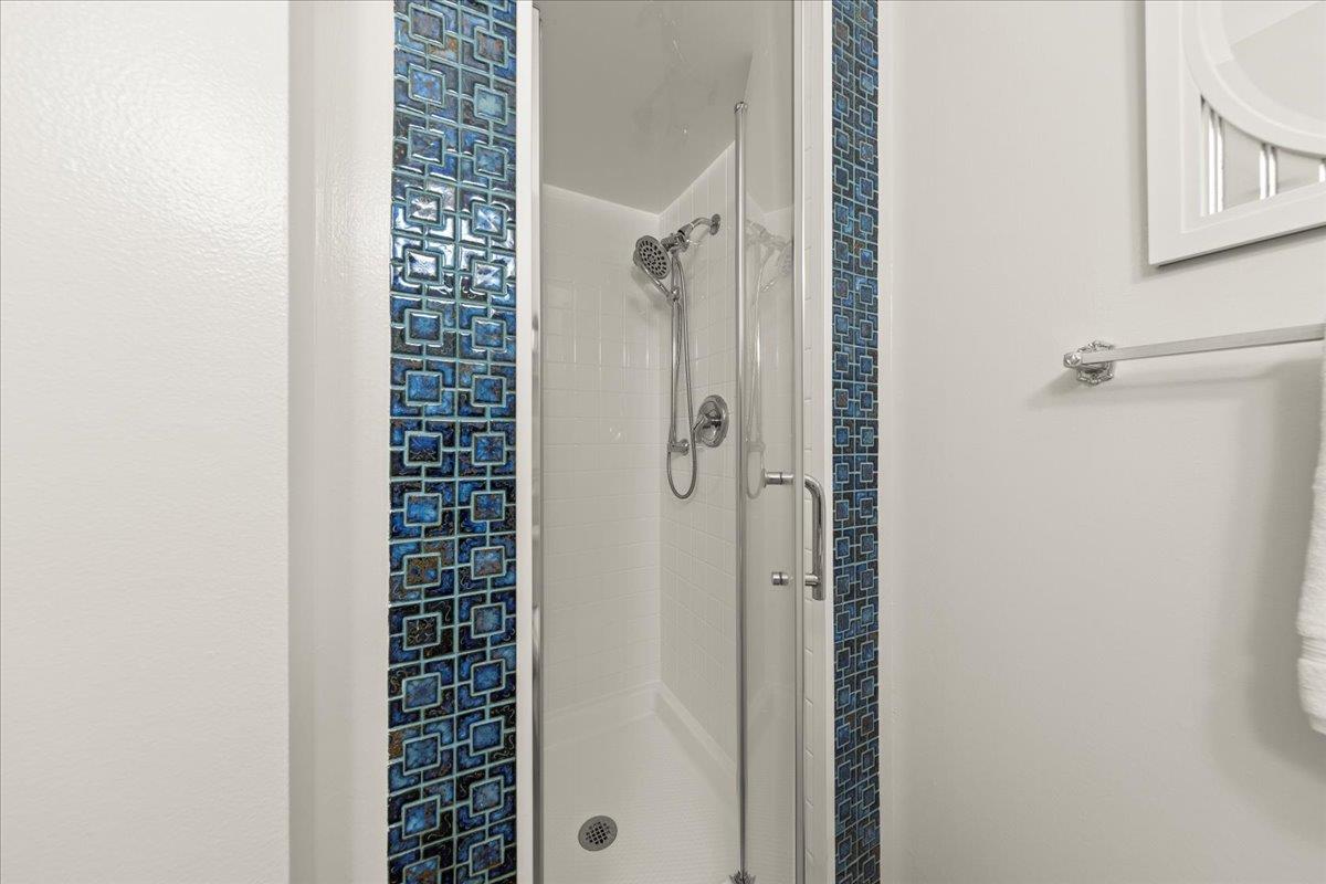 Detail Gallery Image 29 of 52 For 2204 170th Ave, Castro Valley,  CA 94546 - 4 Beds | 3 Baths