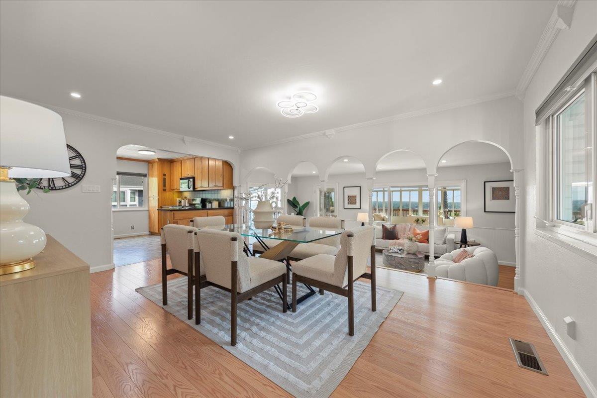Detail Gallery Image 7 of 52 For 2204 170th Ave, Castro Valley,  CA 94546 - 4 Beds | 3 Baths
