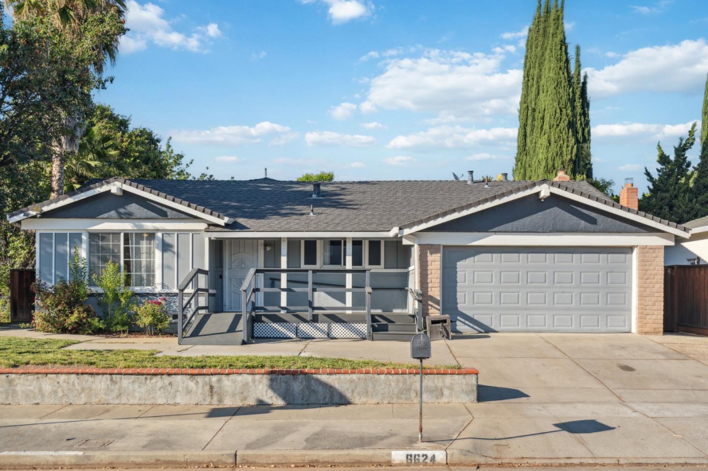 Detail Gallery Image 1 of 32 For 6624 Catamaran St, San Jose,  CA 95119 - 4 Beds | 2 Baths