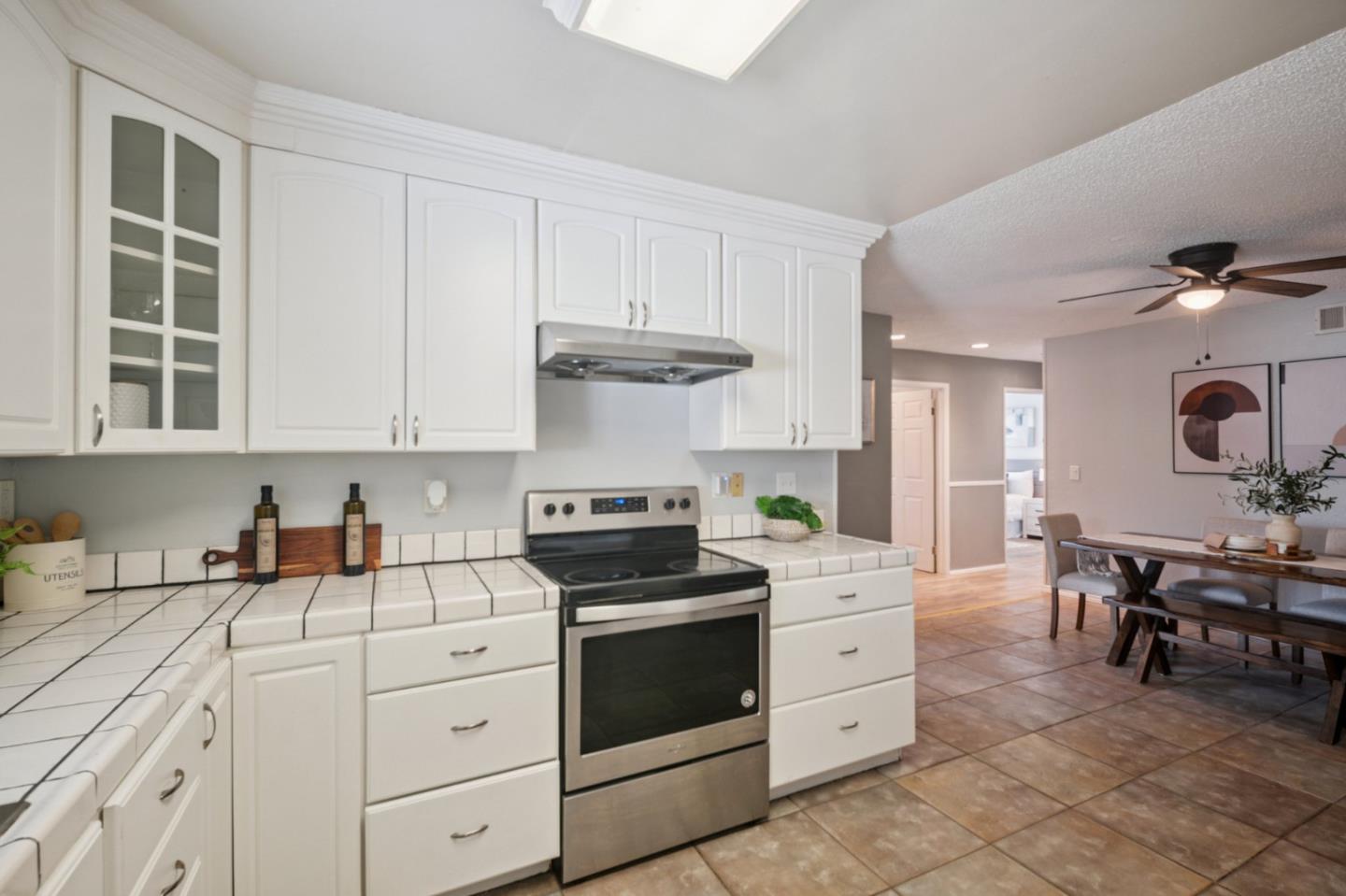 Detail Gallery Image 11 of 32 For 6624 Catamaran St, San Jose,  CA 95119 - 4 Beds | 2 Baths