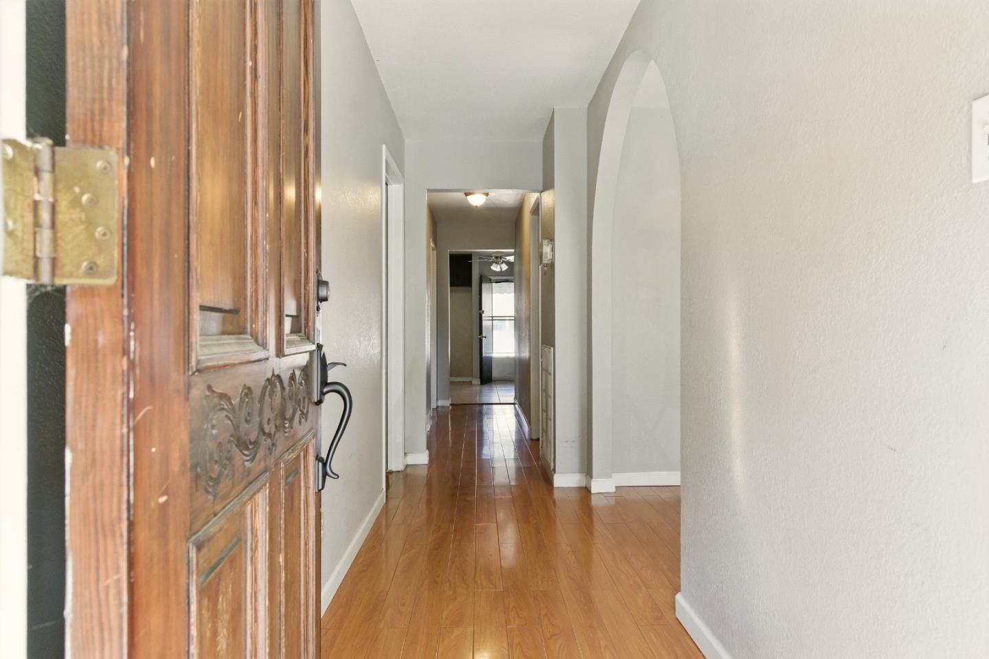 Detail Gallery Image 5 of 34 For 295 S 19th St, San Jose,  CA 95116 - 3 Beds | 1 Baths