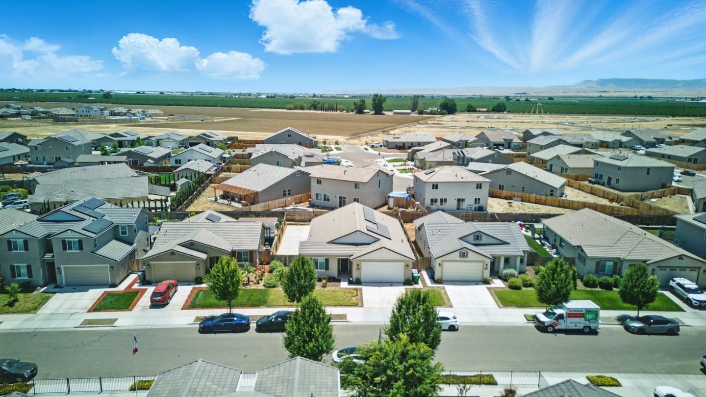 Detail Gallery Image 3 of 25 For 1659 Dolomite Dr, Los Banos,  CA 93635 - 4 Beds | 2 Baths