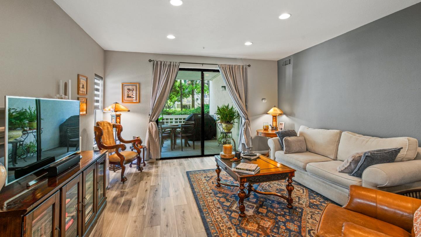 Detail Gallery Image 11 of 34 For 2600 Oak Rd #190,  Walnut Creek,  CA 94597 - 2 Beds | 2 Baths