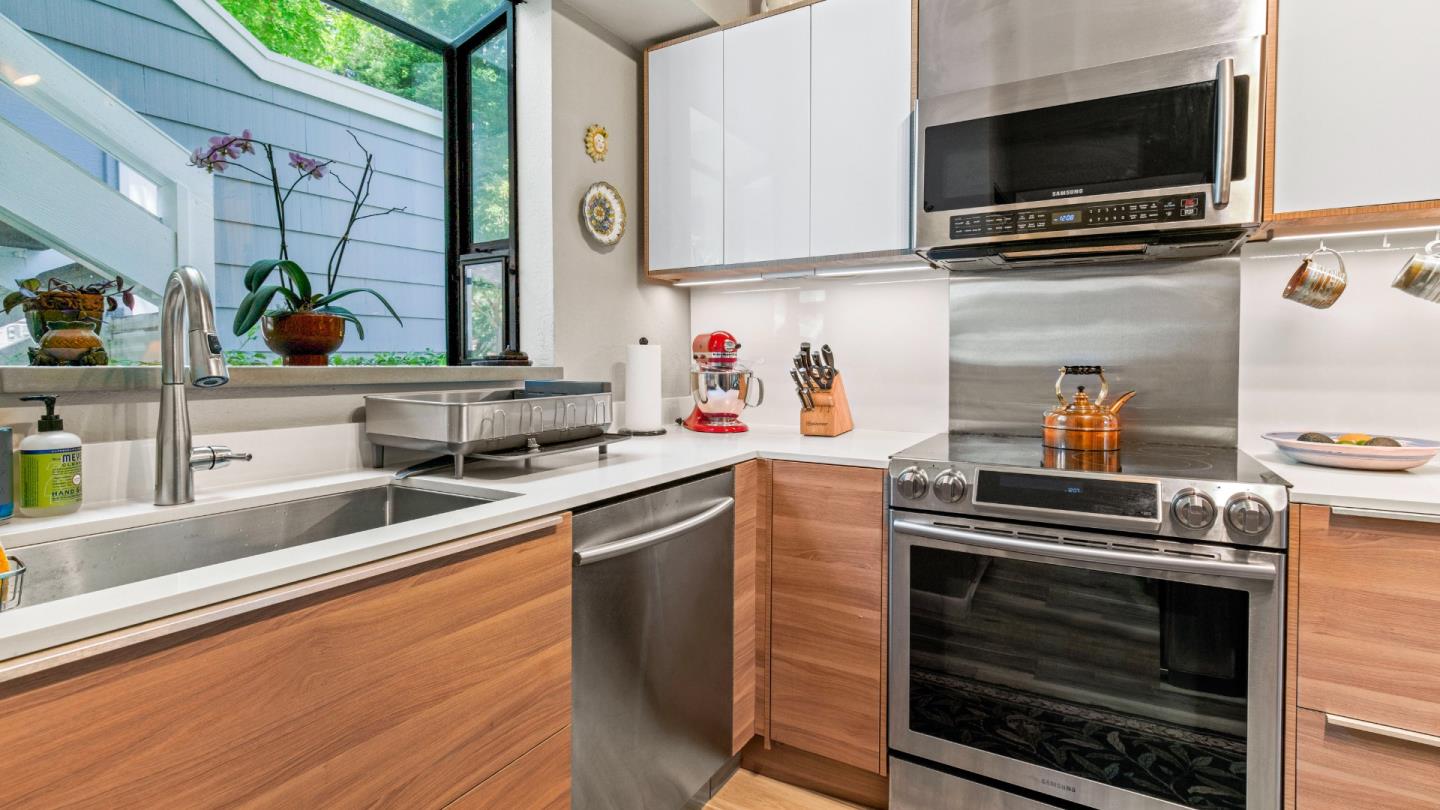 Detail Gallery Image 5 of 34 For 2600 Oak Rd #190,  Walnut Creek,  CA 94597 - 2 Beds | 2 Baths