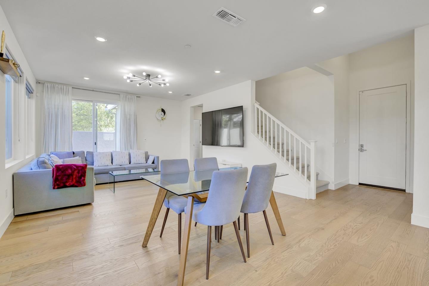 Detail Gallery Image 10 of 65 For 6123 Sandpiper Rd, Dublin,  CA 94568 - 5 Beds | 4 Baths