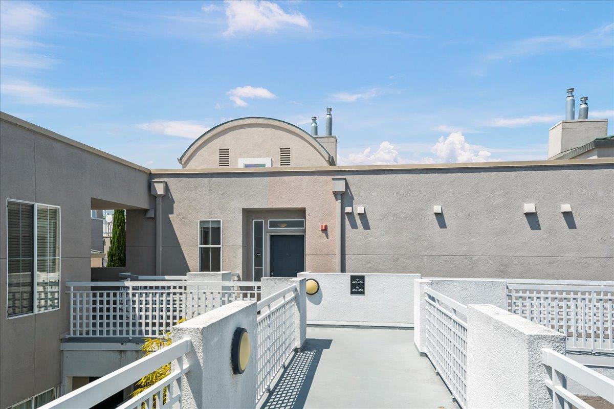 Detail Gallery Image 3 of 16 For 3901 Lick Mill Blvd #458,  Santa Clara,  CA 95054 - 1 Beds | 1 Baths
