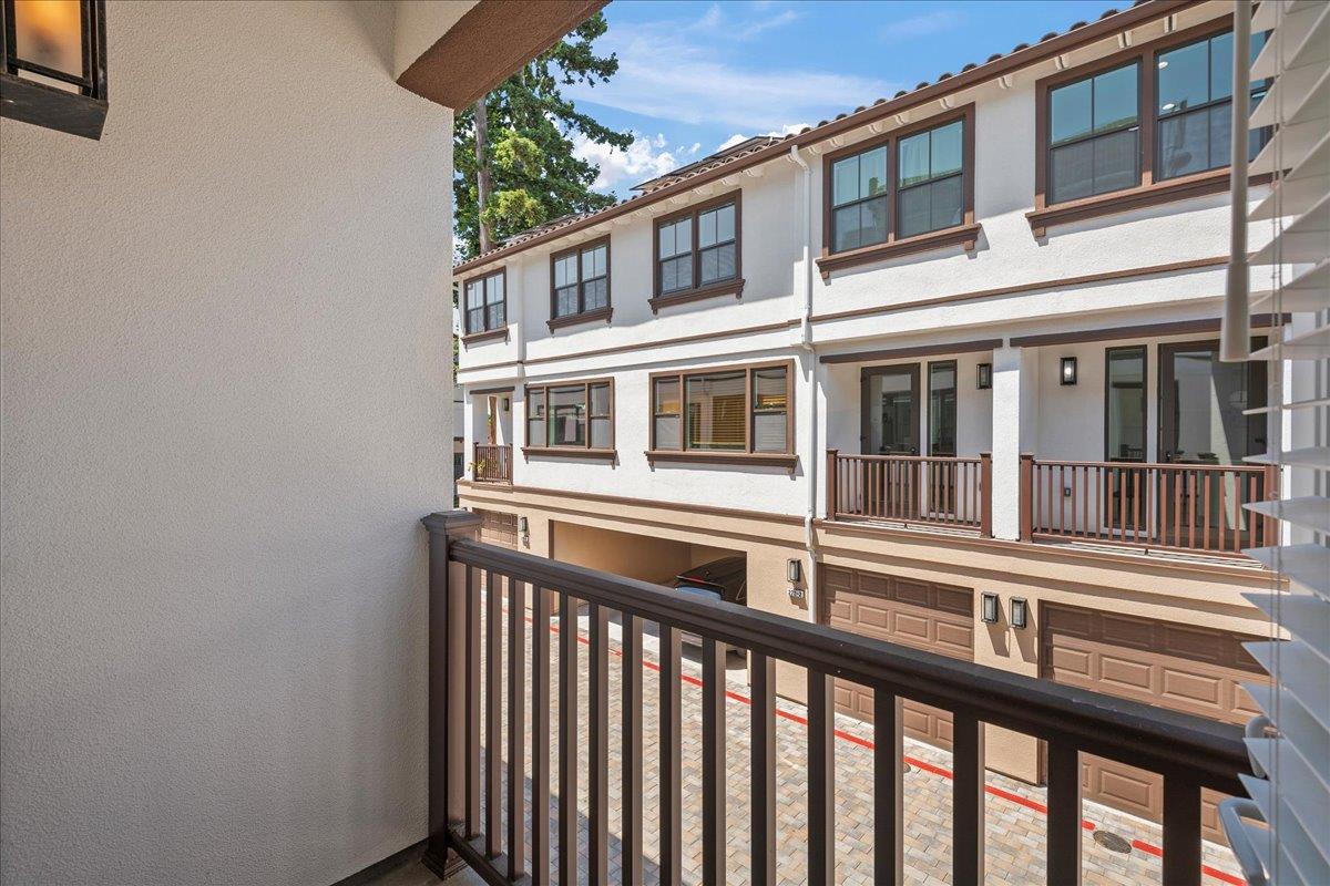 Detail Gallery Image 14 of 25 For 224 Carroll St #8,  Sunnyvale,  CA 94086 - 3 Beds | 2/1 Baths