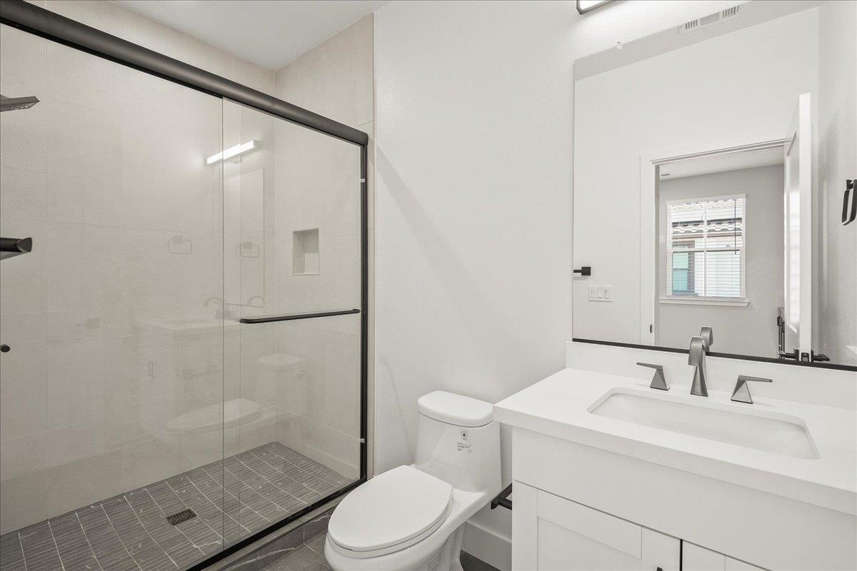 Detail Gallery Image 18 of 30 For 224 Carroll St #2,  Sunnyvale,  CA 94086 - 3 Beds | 2/1 Baths