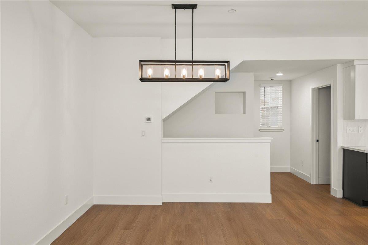 Detail Gallery Image 5 of 30 For 224 Carroll St #2,  Sunnyvale,  CA 94086 - 3 Beds | 2/1 Baths