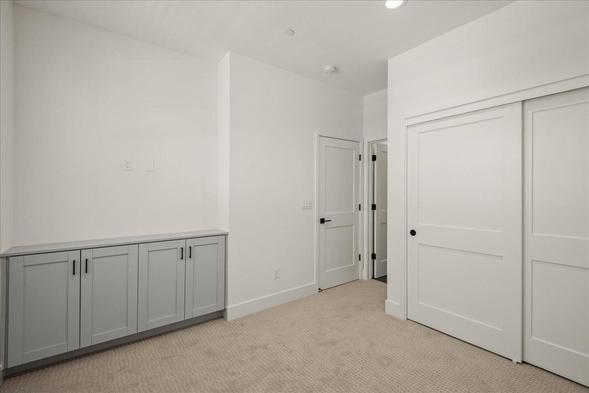 Detail Gallery Image 19 of 31 For 224 Carroll St #7,  Sunnyvale,  CA 94086 - 3 Beds | 2/1 Baths