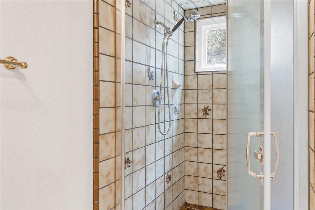 Detail Gallery Image 26 of 41 For 19515 Vierra Canyon Rd, Salinas,  CA 93907 - 4 Beds | 2/1 Baths